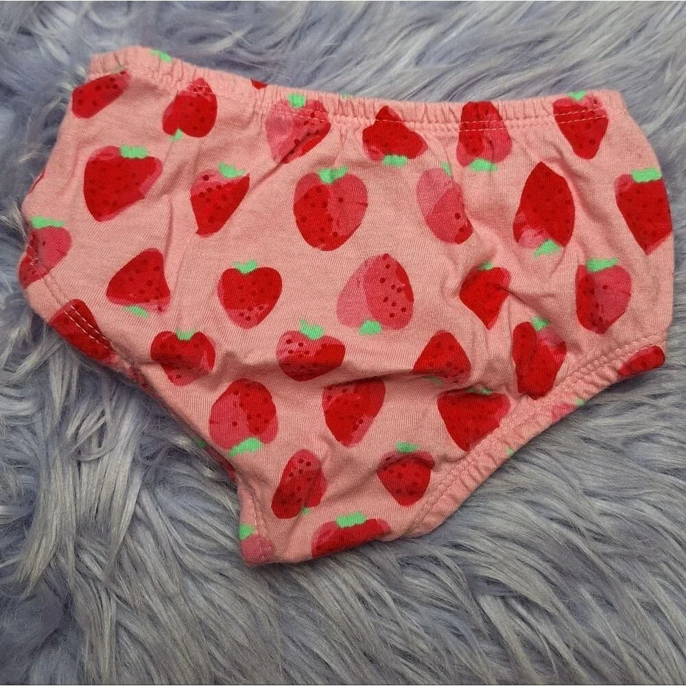 *Free* Baby Girl Diaper Cover